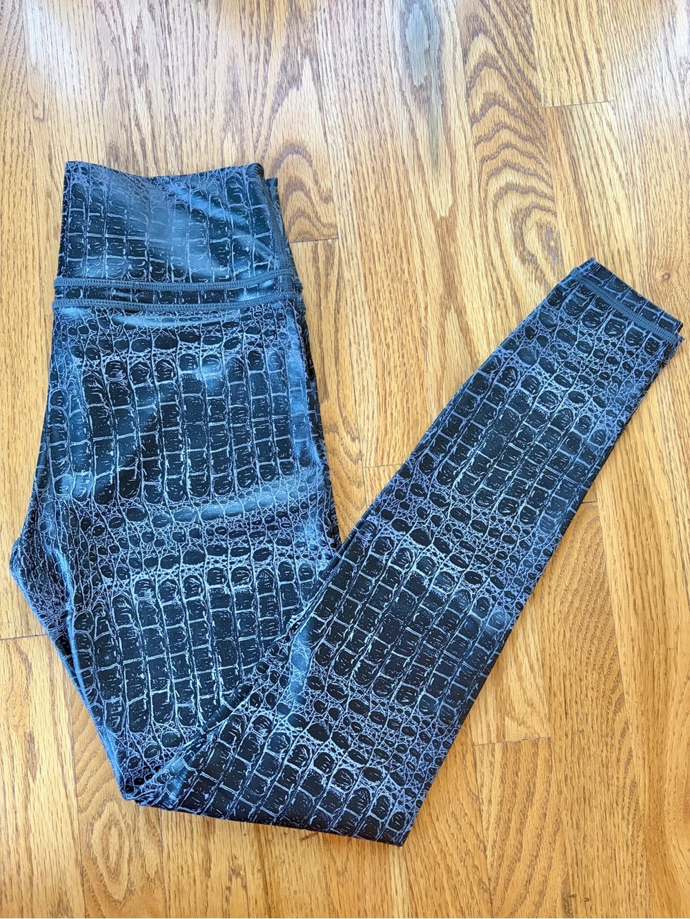 ZYIA Gray Armor Light N. Tight
Legging 28" | Size 6-8 | NWT - Picture 6 of 10